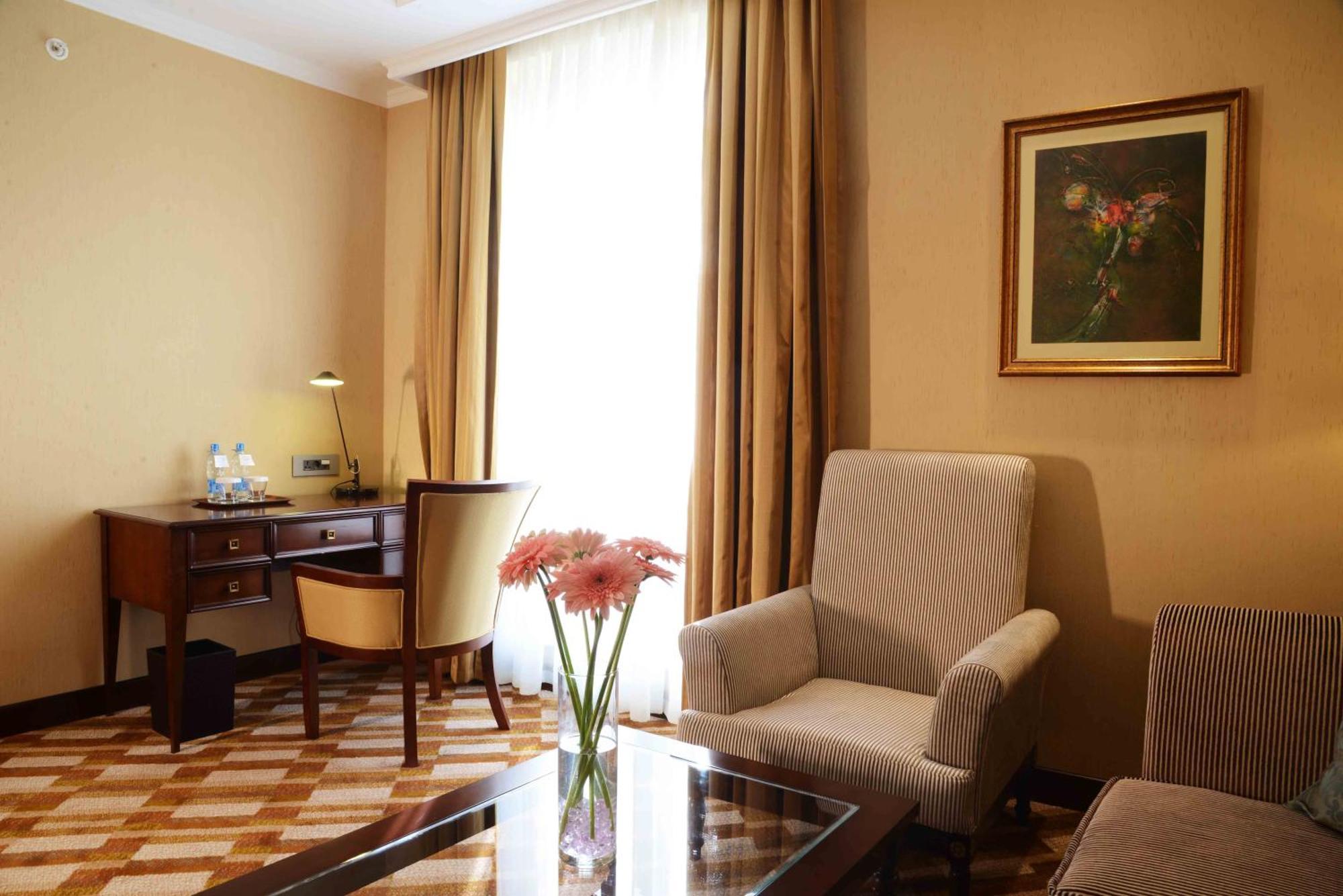 Lotte City Hotels Tashkent Palace Room photo